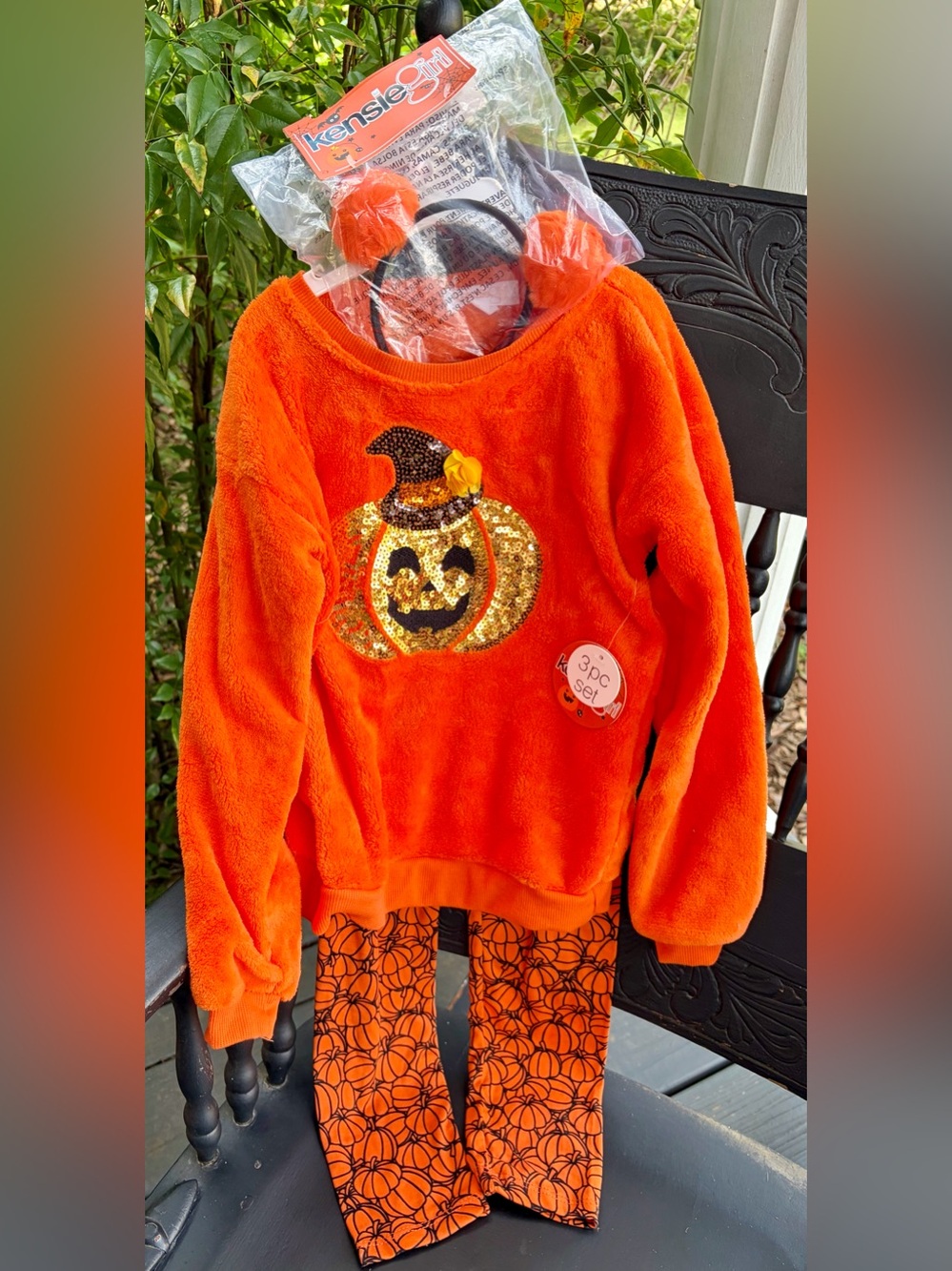 NWT KENSIE GIRL Orange Pumpkin Sequin October/Halloween/Costume Set/Casual